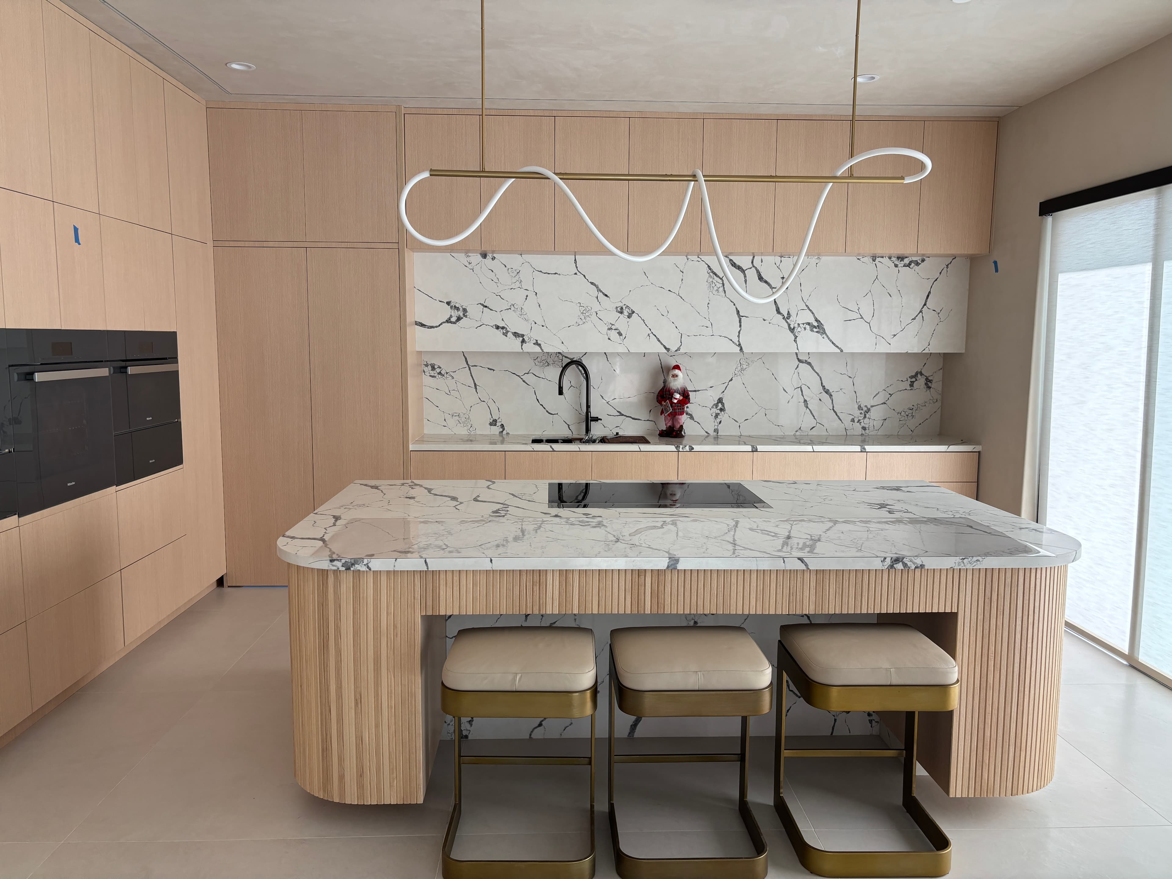 Custom Kitchen & Built-ins completed project